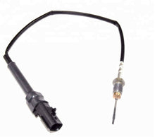 Cargar imagen en el visor de la galería, 4902912 4954574 Outlet Temperature Sensor for Cummins