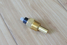 Cargar imagen en el visor de la galería, 3845N05-010 Water Temperature Sensor for Cummins Water Temperature Sensor