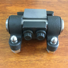 Cargar imagen en el visor de la galería, 3934921 C3934921 Rocker Lever Rocker Arm for Cummins 6CT