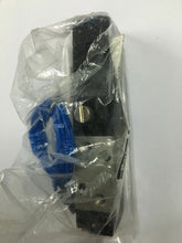 Cargar imagen en el visor de la galería, 1PCS New Original KURODA Solenoid Valve PCS245-R5-100SPLB