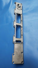Cargar imagen en el visor de la galería, 3941706 3944219 3944222 4940600 Intake Air Preheater Cover for Cummins 6C 6L