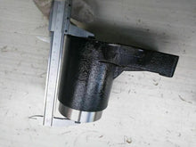 Cargar imagen en el visor de la galería, 5362455 Engine Fan Hub SUPPORT for Cummins