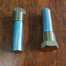 Cargar imagen en el visor de la galería, 2PCS 68241 Heat Exchanger Zinc Rod Zinc Block for Cummins NT855 K19 K38 Engine