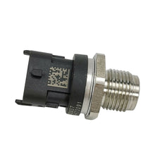 Cargar imagen en el visor de la galería, NEW 3974092 Common Rail Pressure Sensor for Cummins Engine Parts