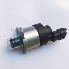 Cargar imagen en el visor de la galería, ISDE Electric Injection Oil Pump Metering Solenoid Valve 0928400774 for Cummins