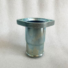 Cargar imagen en el visor de la galería, C3944429 C3944720 C3941929 Coolant Water Connection for Cummins Thermostat Seat