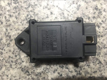 Load image into Gallery viewer, 8970405011 Preheating Timer Relay C240 Preheating 12v Timer