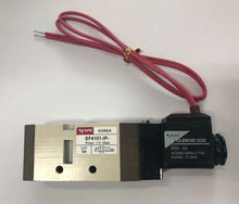 Carregar imagem no visualizador da galeria, 1PCS NEW SF5101-IP Solenoid Valve AC220V AC110V DC24V
