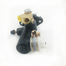 Carregar imagem no visualizador da galeria, 47210-23600-71 Forklift Parts 6FD20/6FB15 Brake Master Cylinder Assembly
