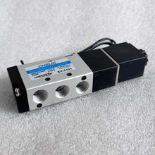 Загрузить изображение в средство просмотра галереи, NEW SV-5101 AC220V DC24V Solenoid Valve
