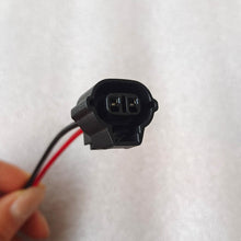 Load image into Gallery viewer, 2PCS 029600-0570 High-pressure Crankshaft Sensor Plug Socket
