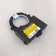 Загрузить изображение в средство просмотра галереи, 89245-12040 Speed Steering Angle Sensor
