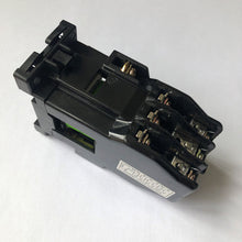 Load image into Gallery viewer, SRC50-2U/X Contactor  for Fuji  AC110V 3a3b 4a2b 6a
