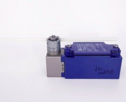 XCK-J10559H29C travel switch for Schneider