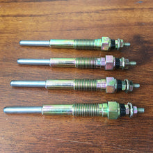 Cargar imagen en el visor de la galería, 4PCS 600-815-1340 24V Glow Plug for Komatsu PC60-7 4D95L 4D95 Engine
