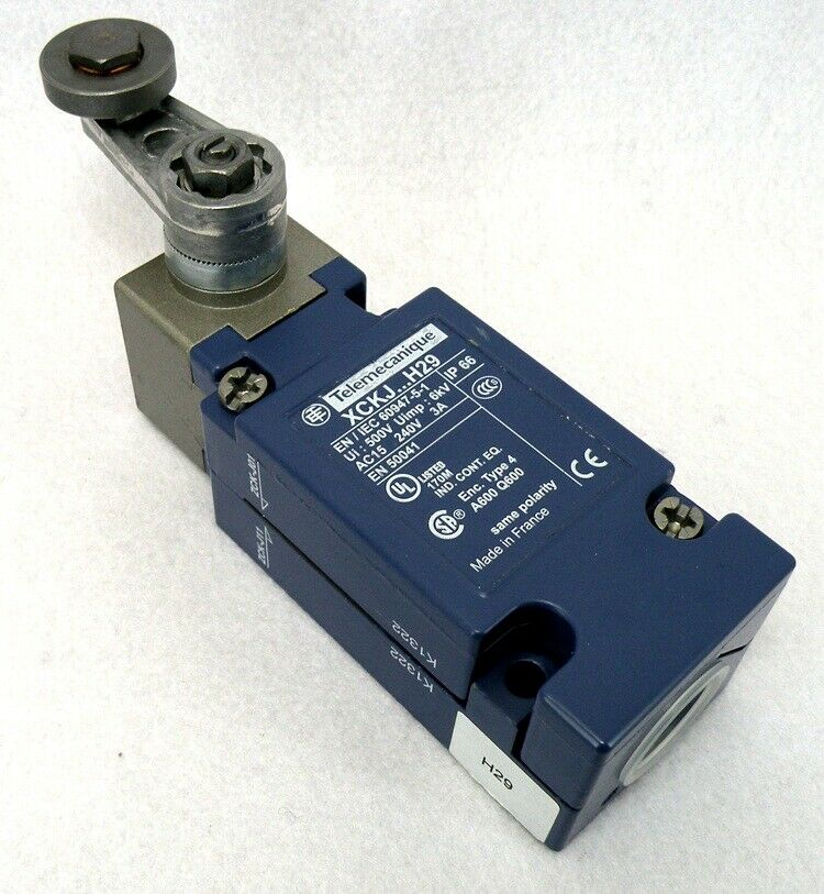 DHL FREE XCK-J110513H29 300V 10A Limit Switch for Schneider