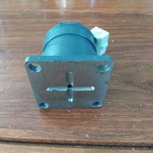 Cargar imagen en el visor de la galería, New 9258047 Hydraulic Pump Solenoid Valve for Hitachi ZAX200 &amp; ZAX330 Excavators
