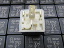 Load image into Gallery viewer, 4PCS 0332209211/V23234-A0004-Y055 Loaded Bus Five-plug Relay Fuse for BOSCH
