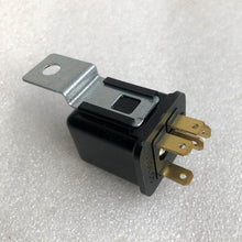 Cargar imagen en el visor de la galería, NEW 5-82550-030-0, MR5A-052 Excavator Loader High Quality 24V Relay
